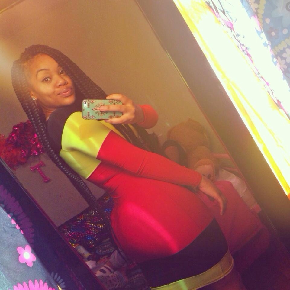 lawdgevus:  seikoblaze:  She gets her way.  My anaconda don’t….. 