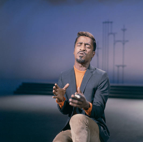 twixnmix:
“The Sammy Davis Jr. Show (1966)
In the fall of 1965, Davis made a special for ABC called Sammy and His Friends and signed a contract with the network which said that he was legally prohibited from appearing on any other network show during...