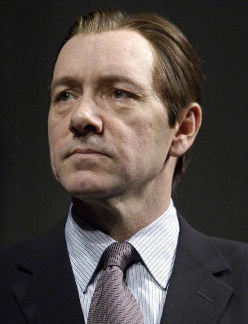 chasingspacey: This Day in Spacey History sees previews begin for Richard II at The Old Vic. Ri