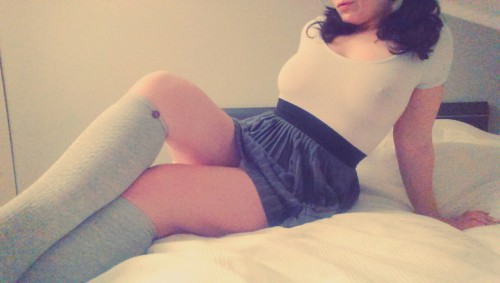 cisforcurvy: cisforcurvy: I want to be a good girl, Daddy. Good girls get spankings too, right? Good