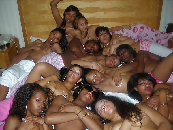 prettypinkmatter:  http://prettypinkmatter.tumblr.com/ …The Bad Broads. 