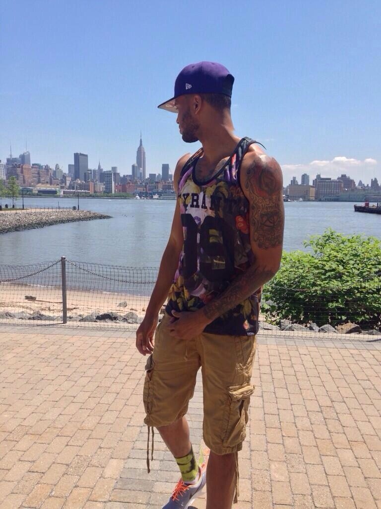 verse-caribbean-dude:  sexyblackmalesoles:  Love a man in a suit…    Fuck With