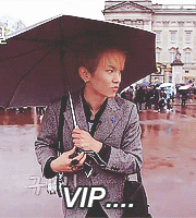 jonghyunar:  key’s trip to london in a nutshell 