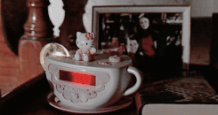 hopeinthedarkness-blog:Get to Know Me Meme - (10/10) Favorite TV Show: Gilmore GirlsPeople don&rsquo