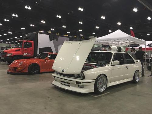 Showing some support to our good friends at @garagewelt! #13thletter #garagewelt #autocon #e30m3 (at