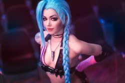 cosplayblog:   Jinx from League of Legends   Cosplayer: Mie-Rose Cosplay [DA | FB | IN]  Photographer: SAKS photography [WW | FB]  