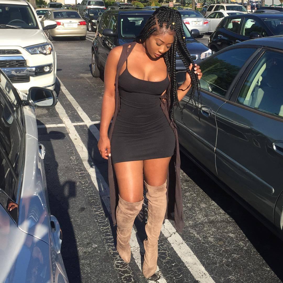 onsumnastyshit:  dreanicoleee:  Throwback to fall vibes 🍂🍁    Good God!