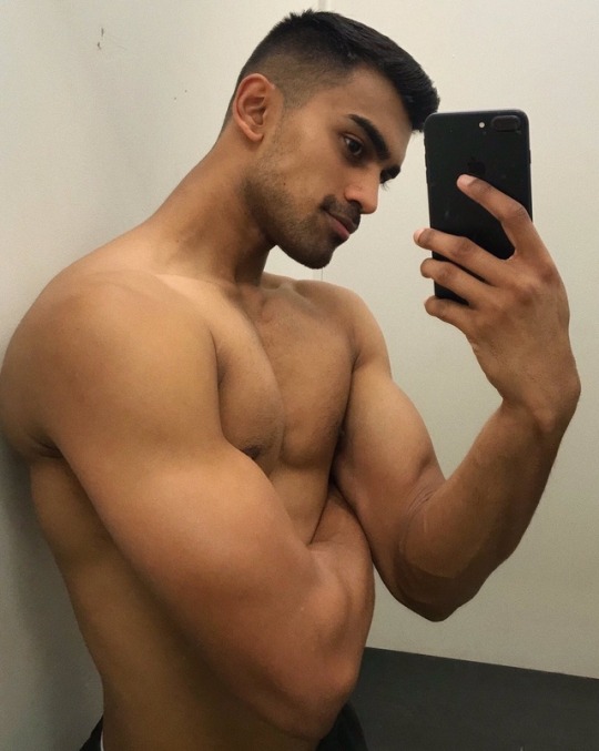a-breath-of-paradise:  Asaf Sahib