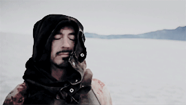 batnisss:@samthwilson requested: marvel + best smile ⇢ tony stark