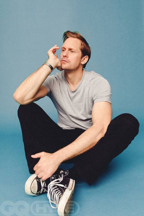 Alexander SkarsgårdPhoto by Luc Coiffait (via x)