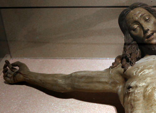 Benedetto da Maiano (attributed to) - Crucifix (c. 1490). Details.Recovered from the Church of Santa