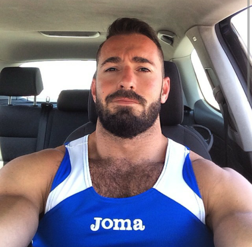 bizarreoutspoken:  @peichmj on instagram #hairy #men #daddy #stud #muscle #gym #sportwear #lycra #legs #hunk #chest #hairychest #workout #hot #selfie #buddy #gay #manoftheday #hairychest #arms #legs #hotdaddy #hairydaddy #hairylover #bulge #lick