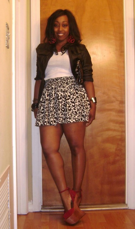 chocolatesamson:  THICK EBONY MODEL