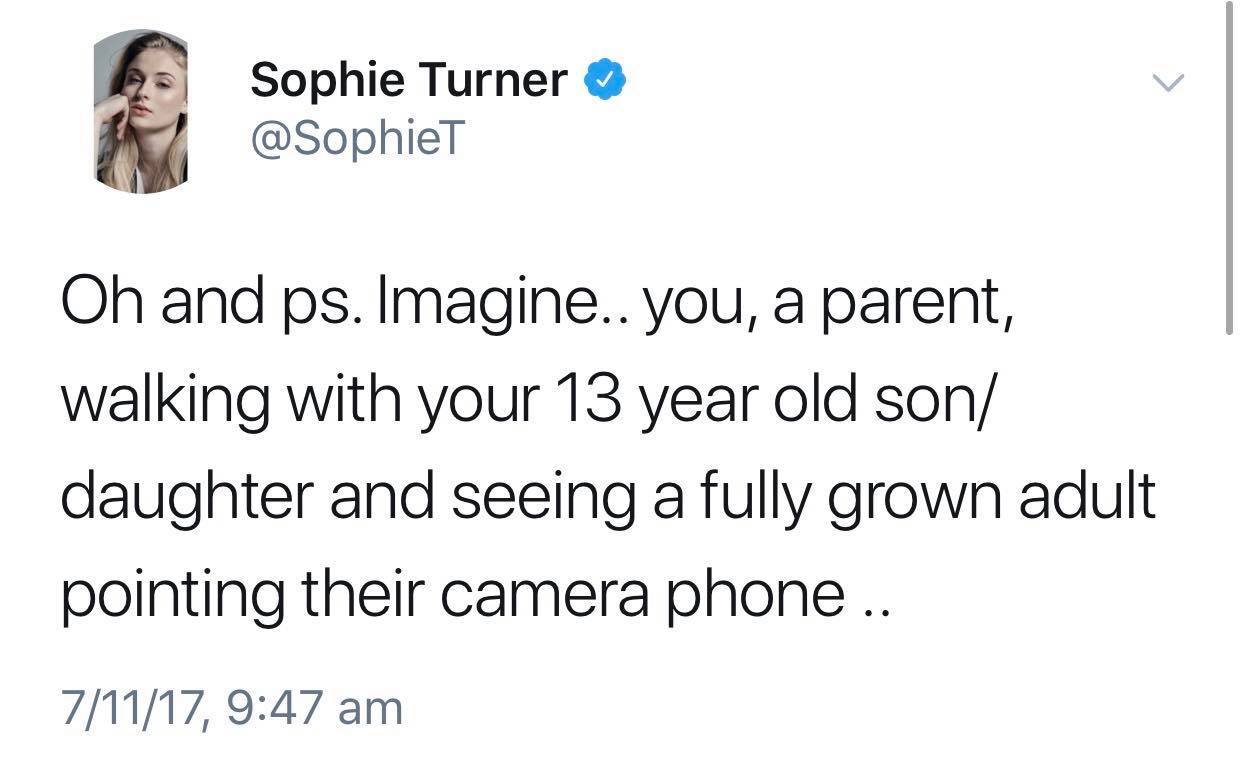 derryintheupsidedown:  Sophie Turner talking about adult people waiting for the cast