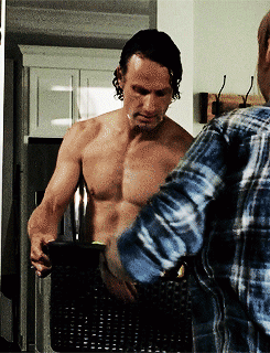 dixondameron: called a p o l i c e and a fireman