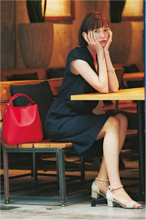 佐藤栞里