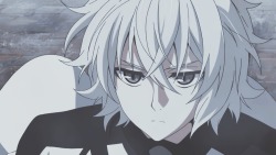 ucitavanje:  but imagine Mika having white hair    ( ♥‿♥)  