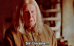 perenniallyfascinating:After Merlin talks to Gwen, he returns to his chambers where Gaius is waiting