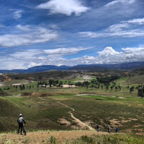 barriosdesimone: #gransábana #Venezuela #amazing #landscape #mountain #MTB Reto a la frontera…