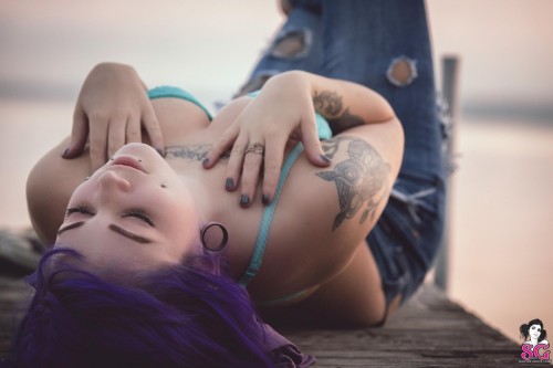 namaste-azaadi:  Aww, I love her pierced dimples  and her baby face ♥