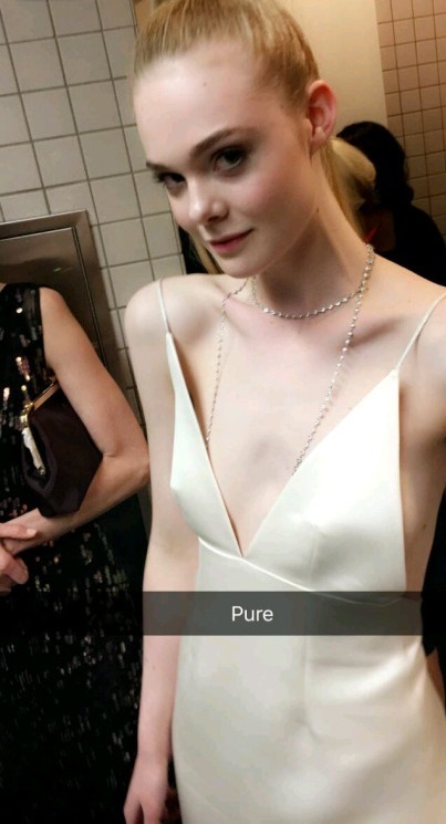 Porn photo ELLE FANNING ONLINE