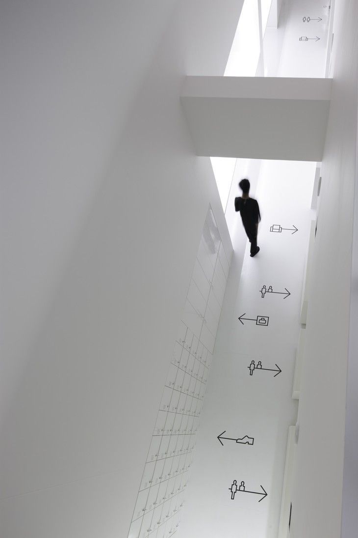 clear-glass:  9h Capsule Hotel - Shimogyo-ku, Kyoto 
