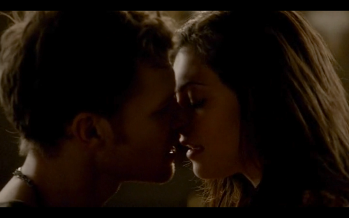 Reblog If You Are Team Klayley