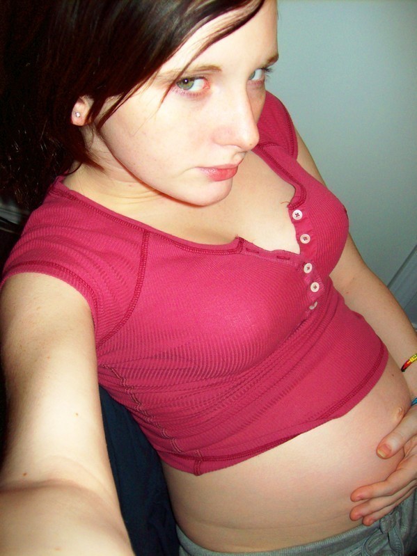 jakedepravity:  Tiffany was conflicted, she hated her dad for the years of abuse