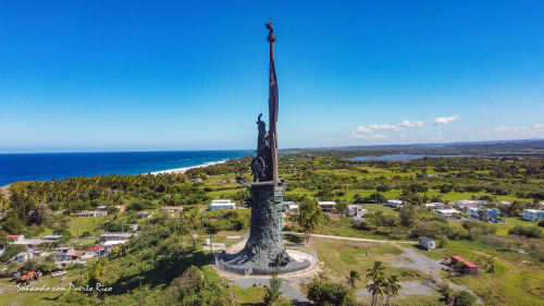 Estatua de Colón, Arecibo, Puerto Rico