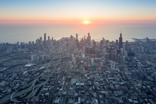 annascordato:  travelingcolors:  Chicago | Illinois (by Iwan Baan)  homesick as fuck always