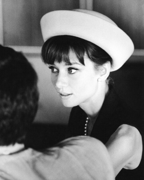 rareaudreyhepburn:  Audrey Hepburn and Anthony Perkins photographed by Pierluigi