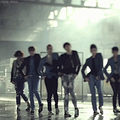 peporo:  U-KISS - Standing Still MV 