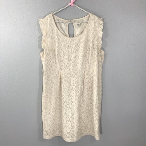 xochicboutiques: I just added this listing on Poshmark: Forever 21 Plus cap sleeve creme lace dress.