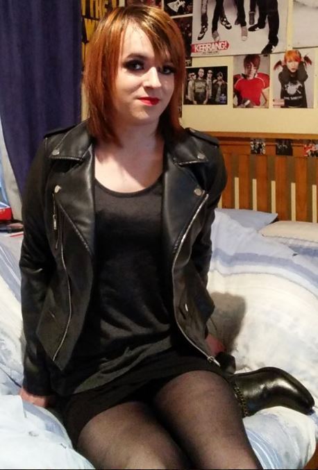 transgirlofeire:Reblog and following you can :) you can use my photos on other sites you wish to as 