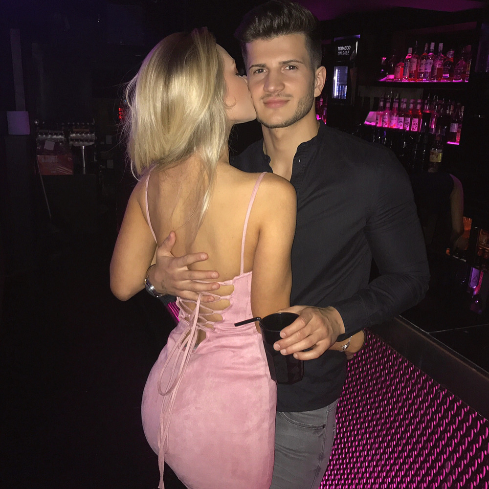 glamoxury:    glamoxury   