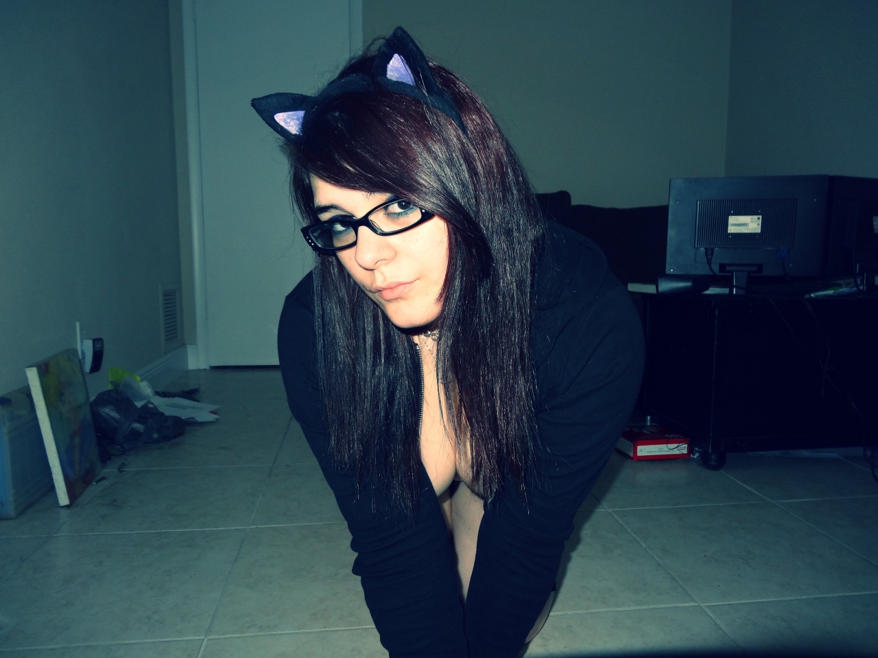 emptywithyou:  meoww~ 