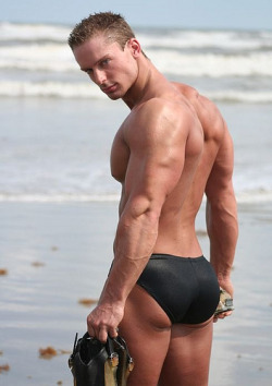 Briefsgalore:  Every Day New Hot Guys Showing Off Their Body In Briefs Or Speedos!