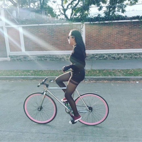 fixiegirls:Repost from @saori_camus Caldosa @isis_gm32  #fixiegirls #lovebeby  #lovefixiewww