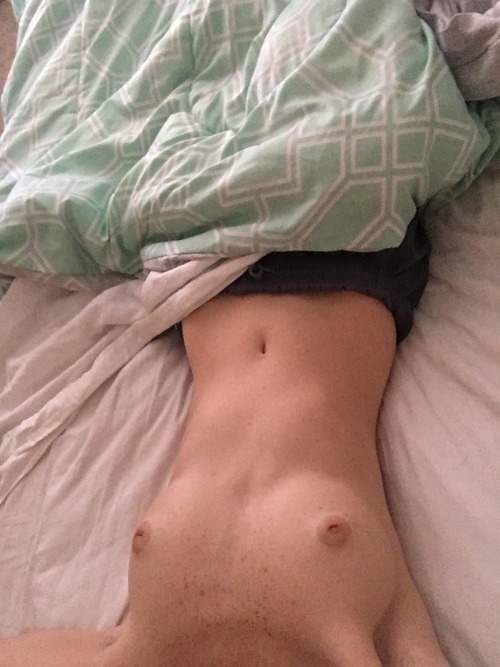 naughtylittlefantasy:  I’m really not feeling today. Can’t I just stay in bed all day and not have to go to work for nine hours please?  Go follow this beauty