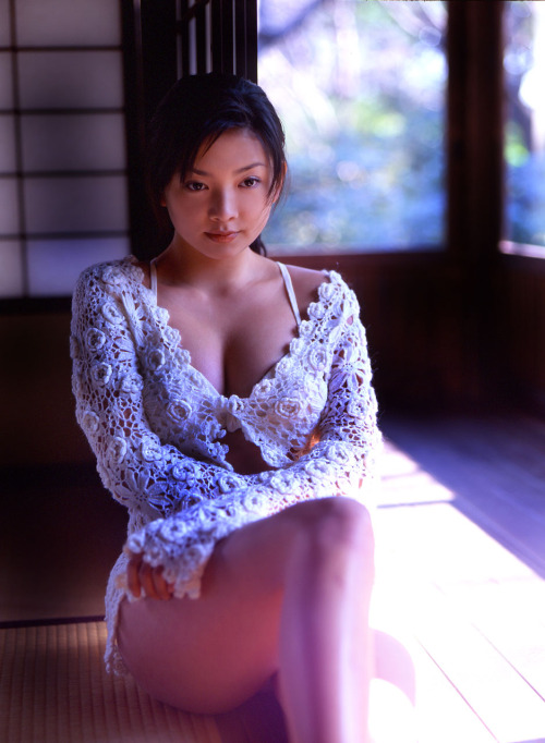 ４月２６日特別な「ハッピーバースデー」版(4/26 Special ‘Happy Birthday’ Edition)１９８６年：小川愛美 (Manami Ogawa)１９８７