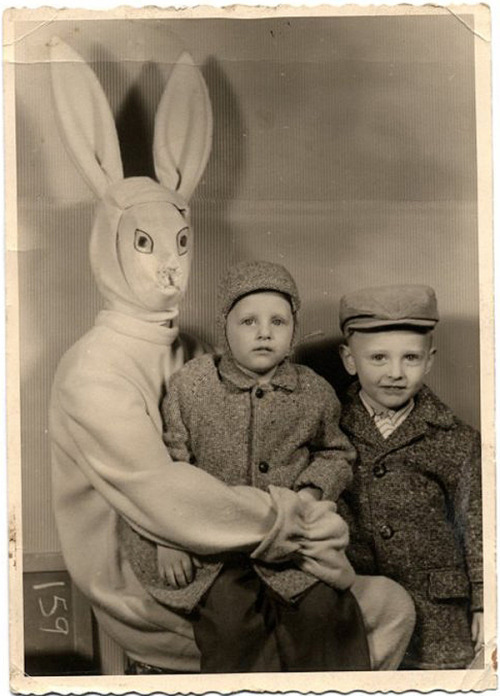 ex0skeletal:Happy Easter, everyone! Enjoy the nightmares.Bonus: