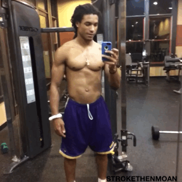 sexyboysnbigdicks:  Sexy af 