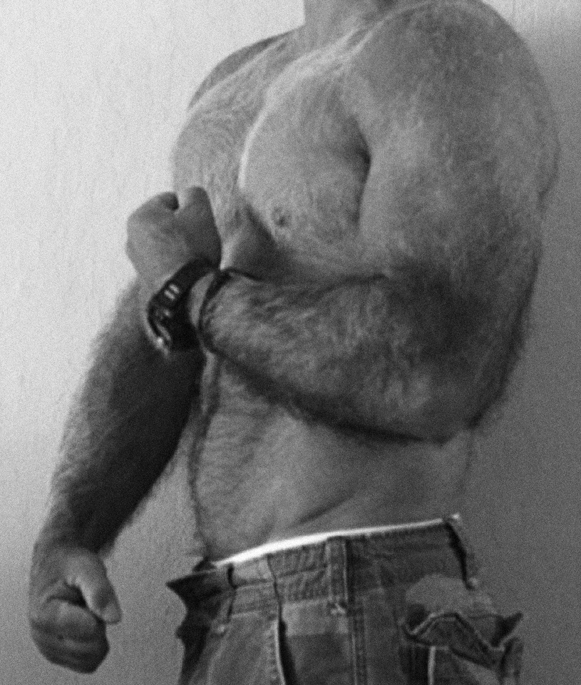thehairiestmen:  Power DadThe hairiest men archive 