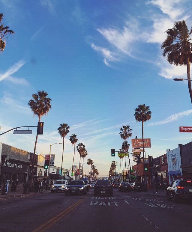 L A B E L L A