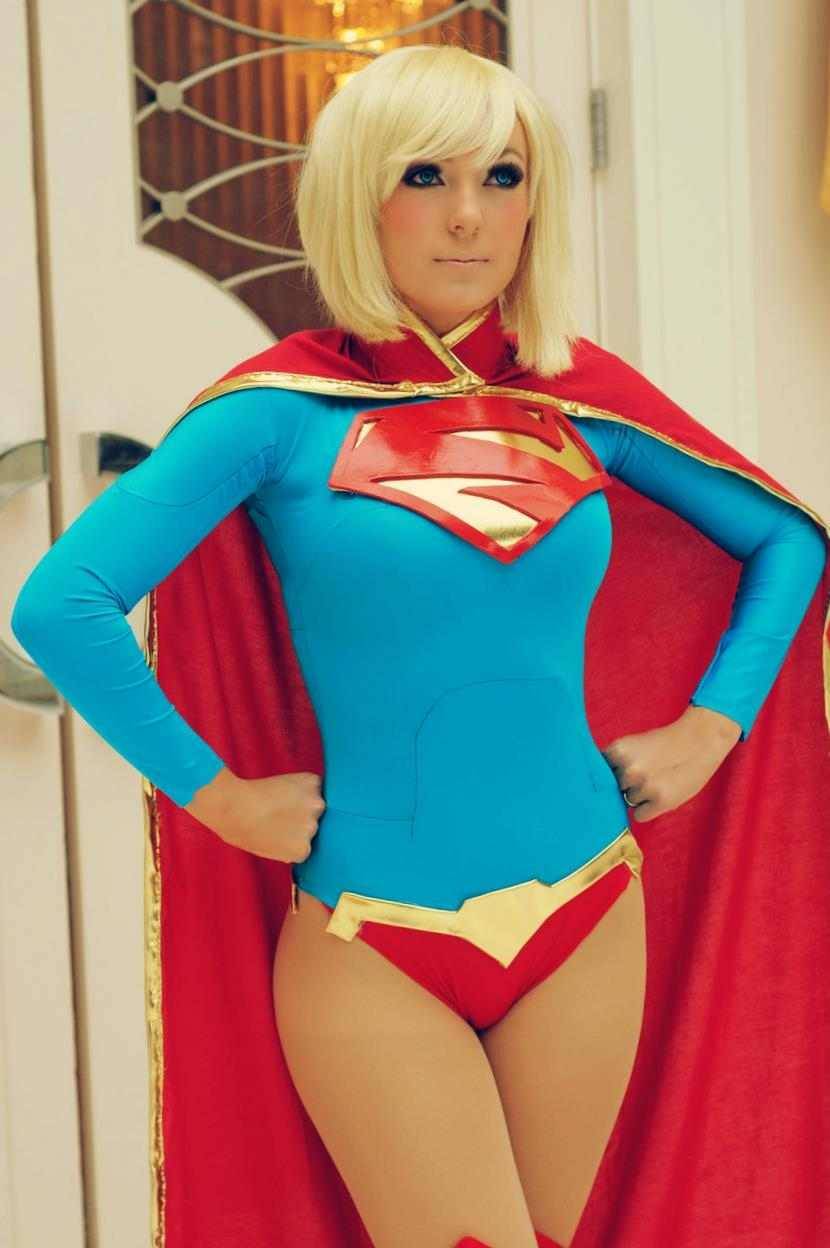 nerdgeekgamerdork:  Supergirl cos play