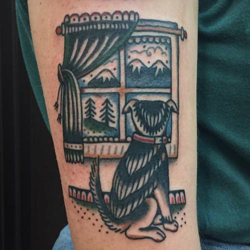 alexishepburn:  Little doggy lookin out the window, on Fiona ! Thanks again 🖼🐶 (at Gold Coast Tattoos) 