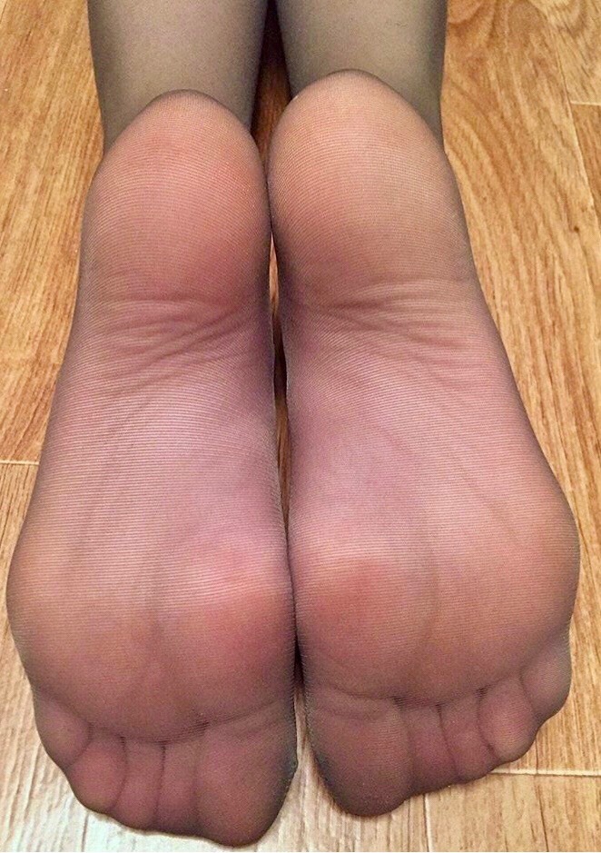 I am a “Straight”Man In Pursuit Of Beautiful Toes