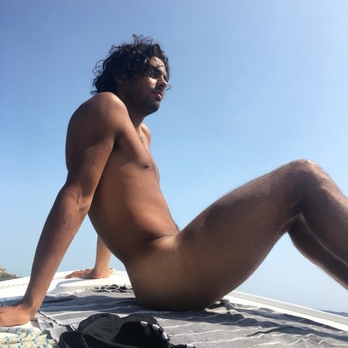 rawjah:instagram.com/samuelfpereira