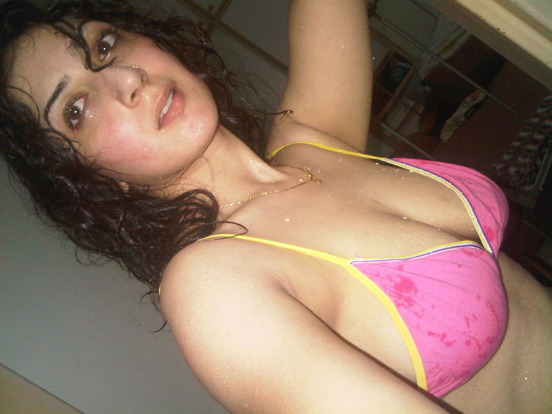desiindiangirls:  Drunken Indian Girl