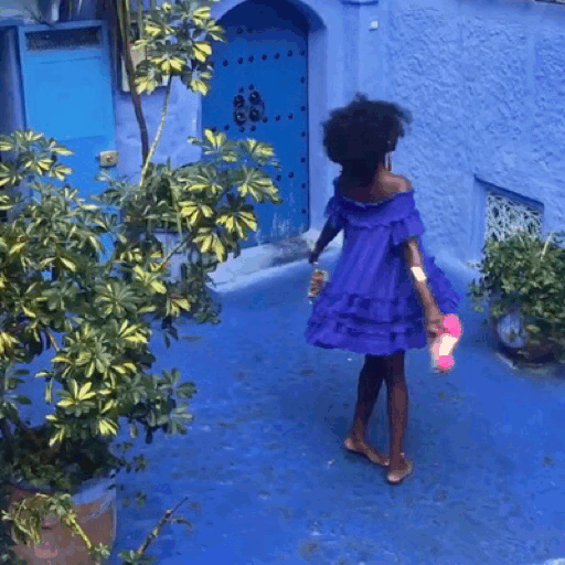 rock-my-boatey:Carefree baby girl in Morocco